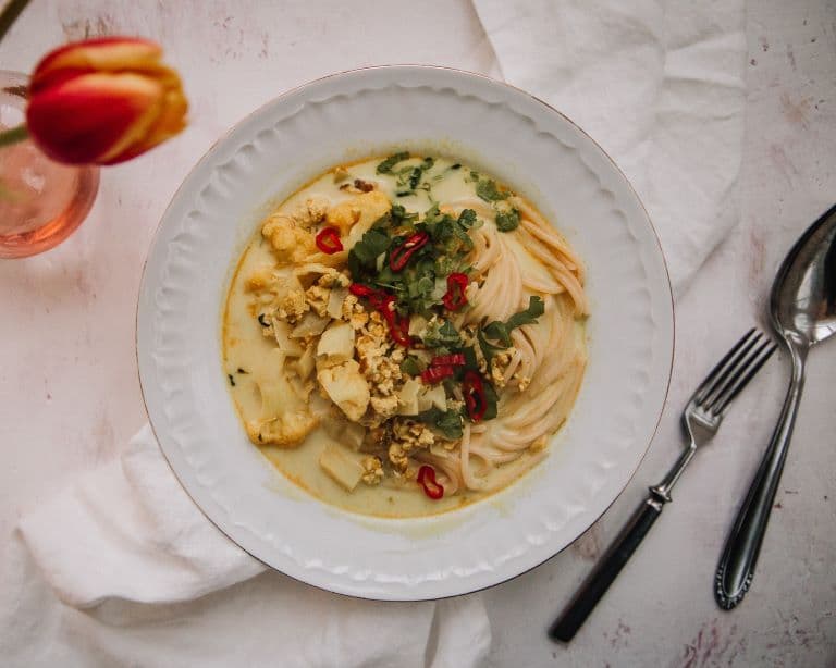 Annoskuva reseptille kukkakaali-spagettikeitto