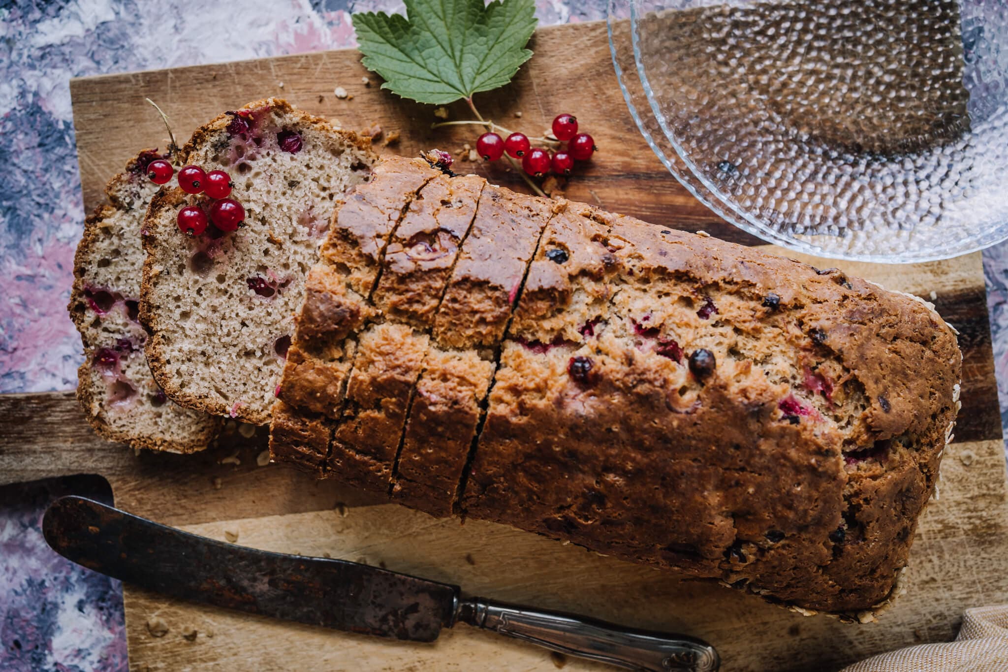 Annoskuva reseptistä banaani-punaherukkakakku kategorialle makeat leivonnaiset