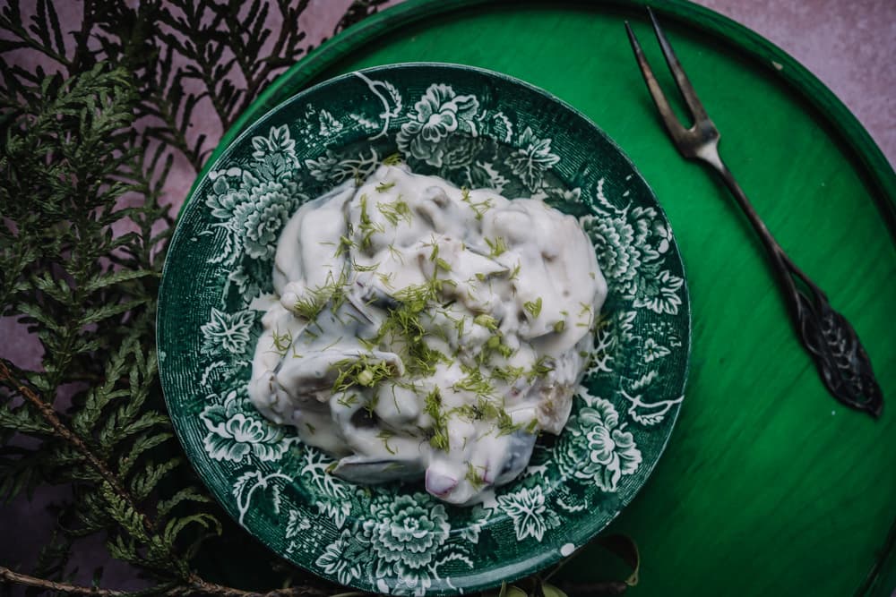 Annoskuva reseptistä munakoisosilli piparjuurikastikkeessa kategorialle alkuruoat