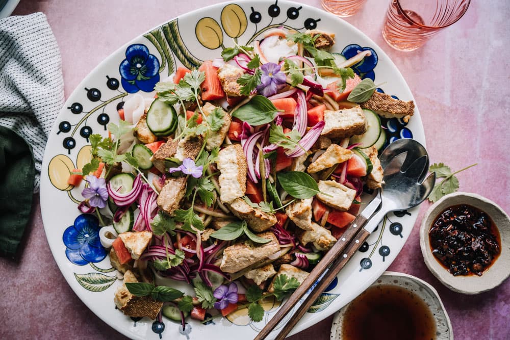 Annoskuva reseptistä nuudelisalaatti savutofulla ja vesimelonilla kategorialle resepti