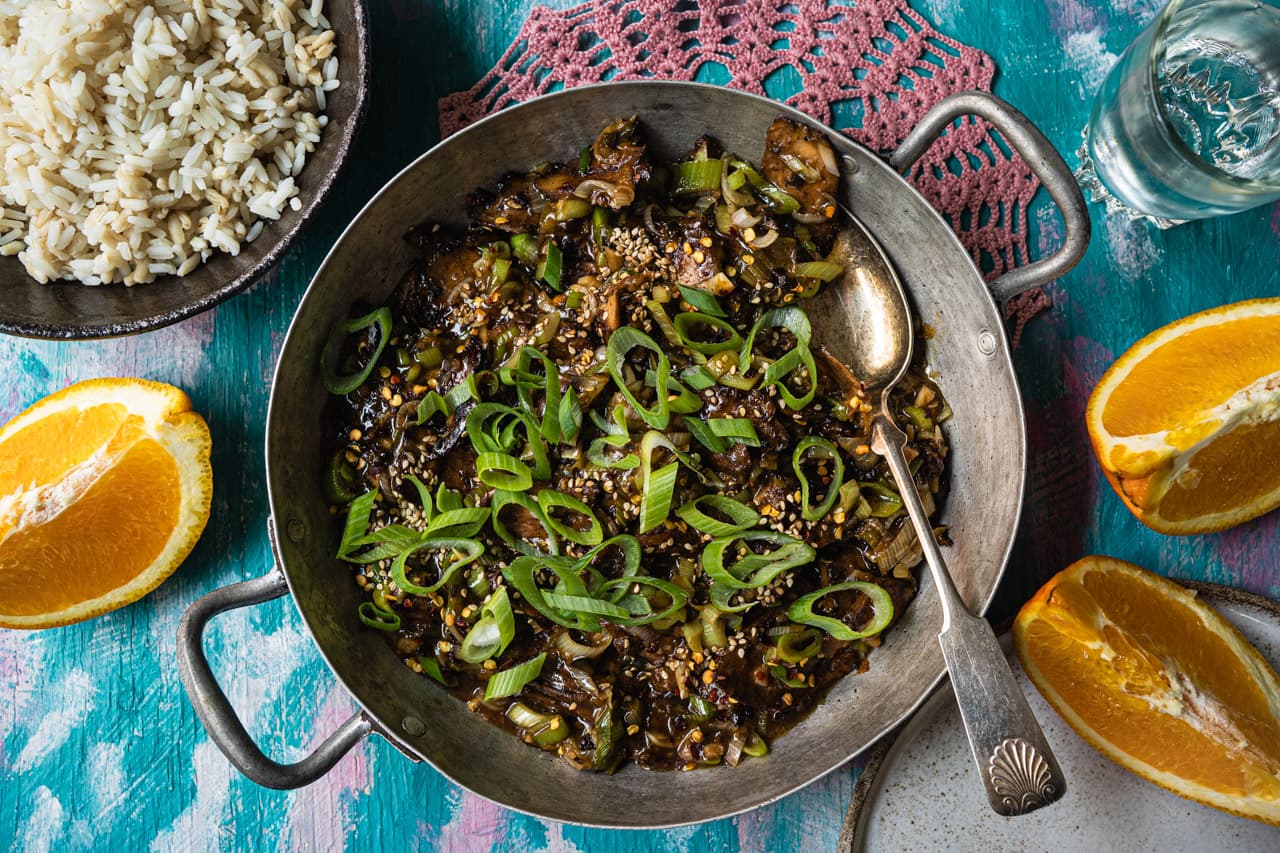 Annoskuva reseptistä vegaaninen orange beef ja riisiä kategorialle resepti