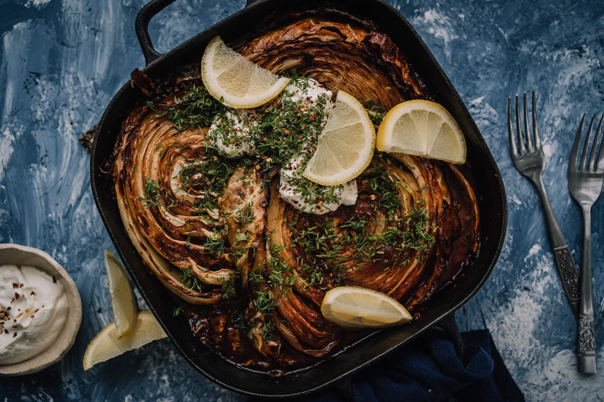 Annoskuva reseptistä paahdettu kaali tomaattikastikkeessa kategorialle resepti