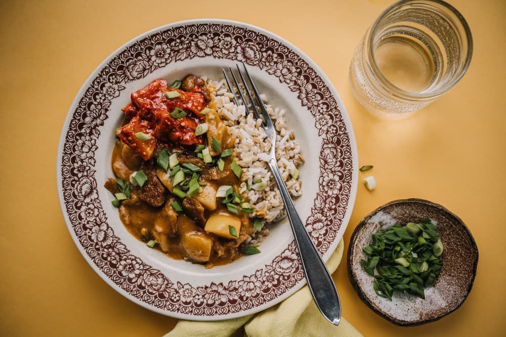 Annoskuva reseptistä vegaaninen kana-perunacurry kategorialle resepti